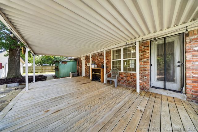 1102 W 20th Street, Claremore, OK 74017