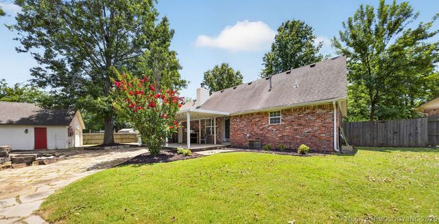1102 W 20th Street, Claremore, OK 74017