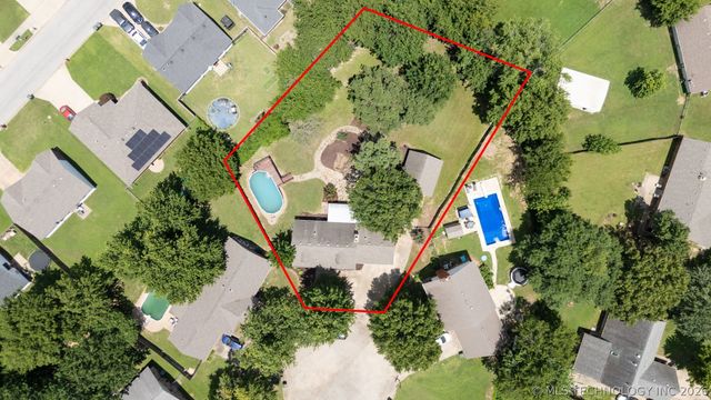 1102 W 20th Street, Claremore, OK 74017