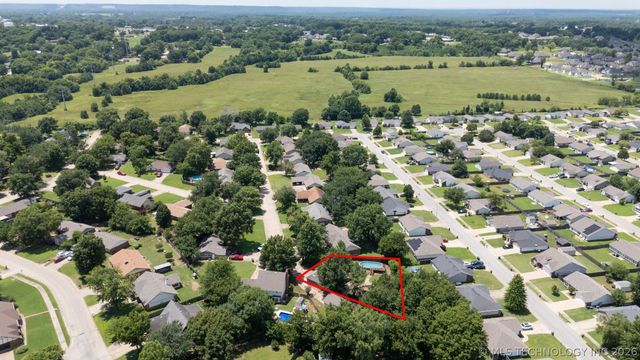 1102 W 20th Street, Claremore, OK 74017