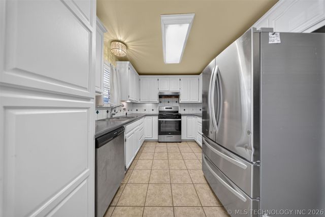1102 W 20th Street, Claremore, OK 74017