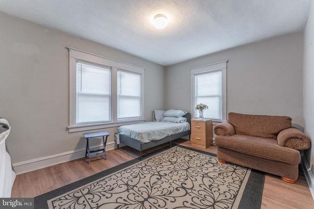 150 KEDRON AVE, Folsom, PA 19033