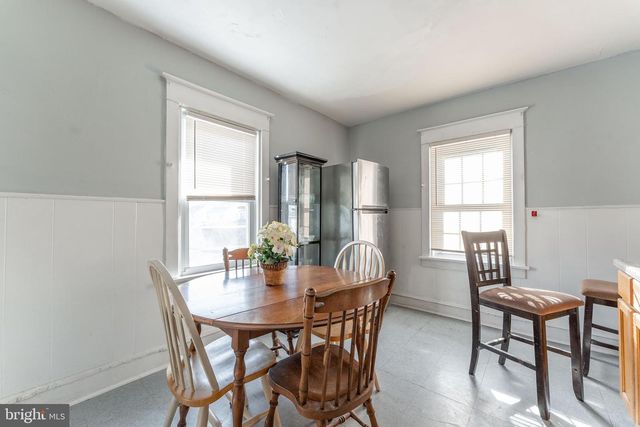 150 KEDRON AVE, Folsom, PA 19033