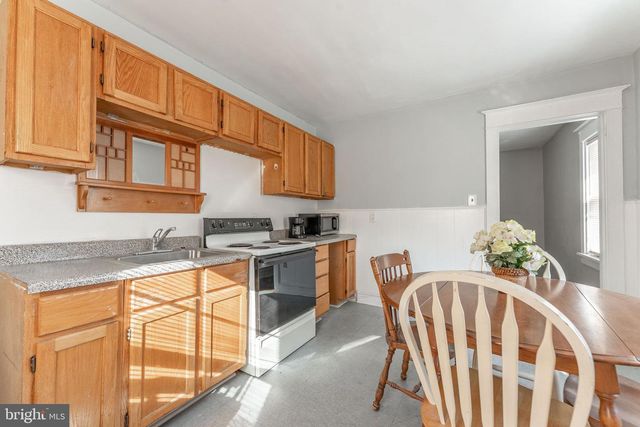 150 KEDRON AVE, Folsom, PA 19033