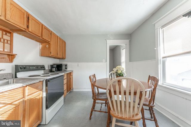 150 KEDRON AVE, Folsom, PA 19033