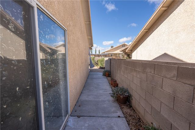 3305 N Lomalai Street, Kingman, AZ 86401