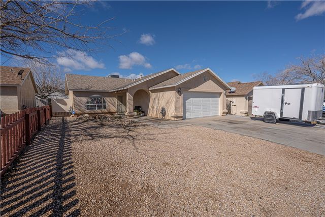 3305 N Lomalai Street, Kingman, AZ 86401