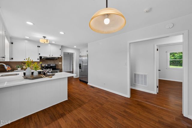 5121 Leesville Road, Durham, NC 27703