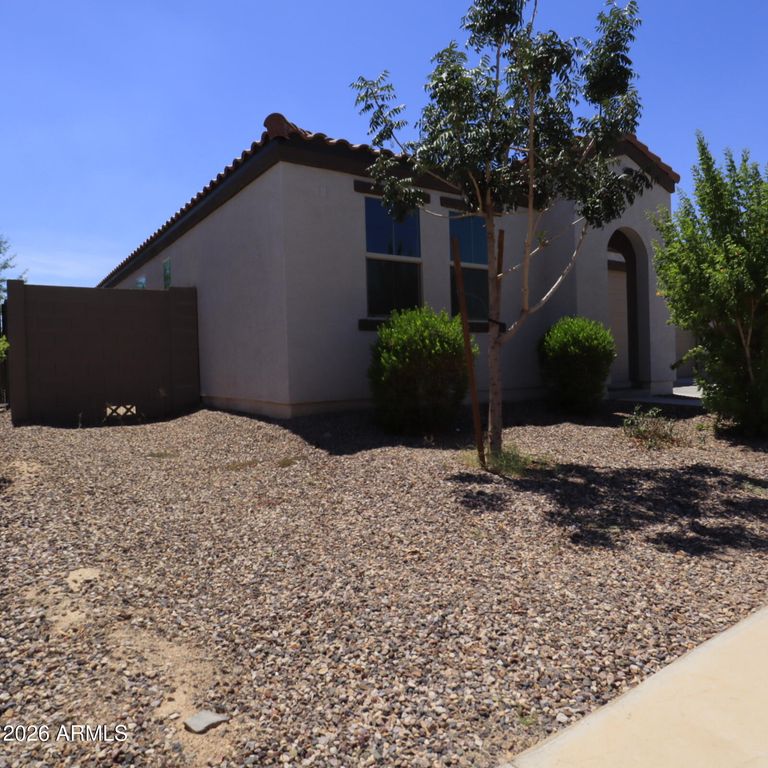 2413 W SUNLAND Avenue, Phoenix, AZ 85041 — photo 4