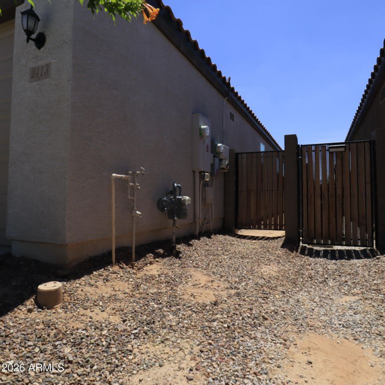 2413 W SUNLAND Avenue, Phoenix, AZ 85041 — photo 5