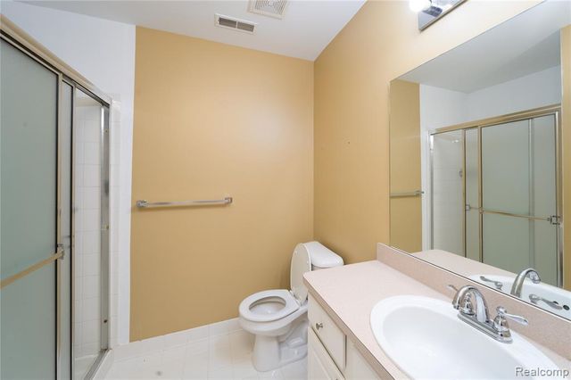 16256 Grandview Drive, Macomb, MI 48044