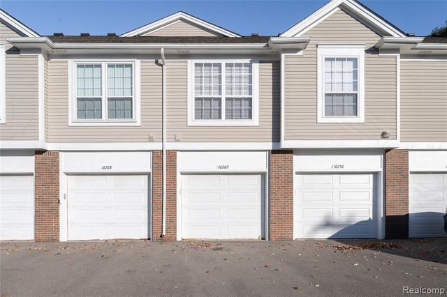 16256 Grandview Drive, Macomb, MI 48044