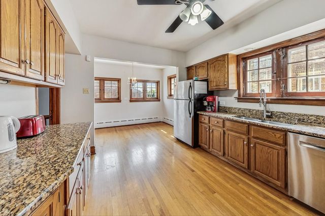 7102 Riverside Drive, Berwyn, IL 60402