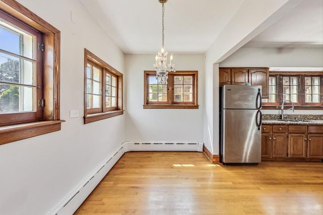 7102 Riverside Drive, Berwyn, IL 60402