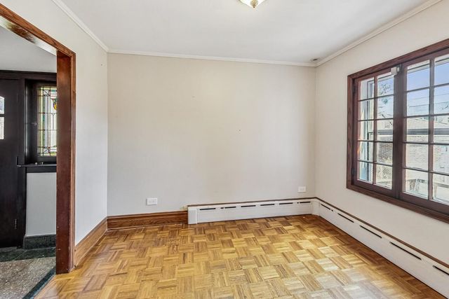 7102 Riverside Drive, Berwyn, IL 60402