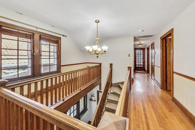 7102 Riverside Drive, Berwyn, IL 60402