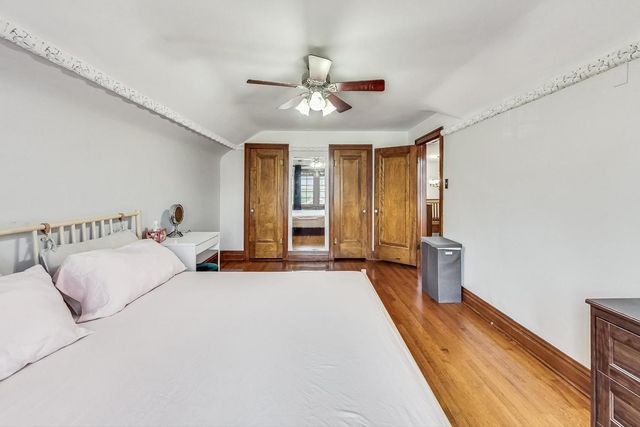 7102 Riverside Drive, Berwyn, IL 60402