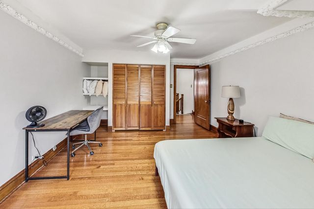 7102 Riverside Drive, Berwyn, IL 60402