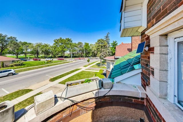 7102 Riverside Drive, Berwyn, IL 60402