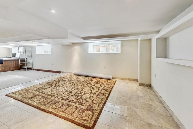7102 Riverside Drive, Berwyn, IL 60402