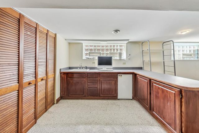 7102 Riverside Drive, Berwyn, IL 60402