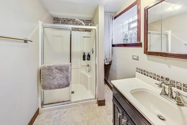 7102 Riverside Drive, Berwyn, IL 60402