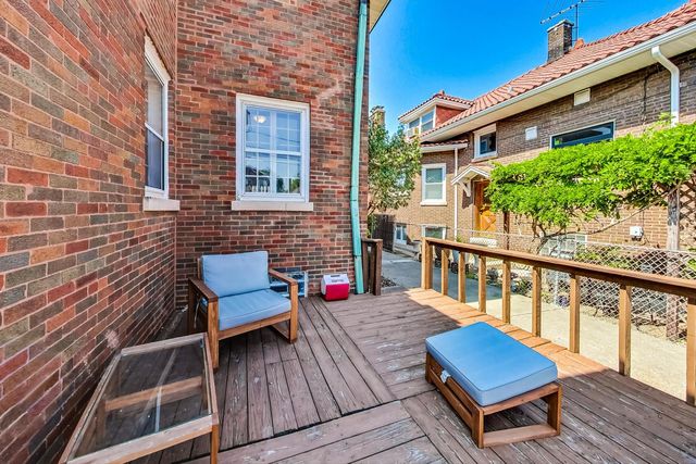 7102 Riverside Drive, Berwyn, IL 60402