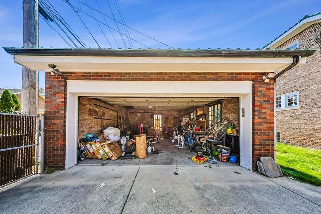 7102 Riverside Drive, Berwyn, IL 60402