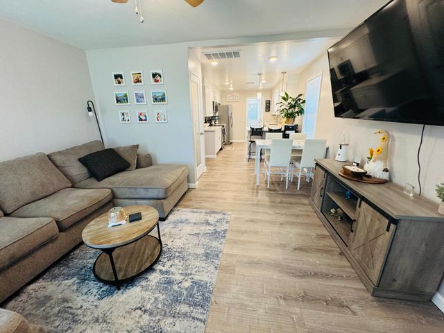 3761 Arizona Ave, Riverbank, CA 95367