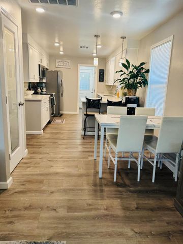 3761 Arizona Ave, Riverbank, CA 95367