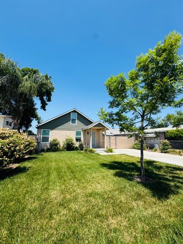 3761 Arizona Ave, Riverbank, CA 95367