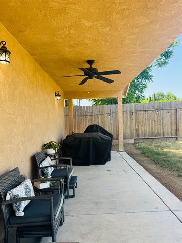 3761 Arizona Ave, Riverbank, CA 95367