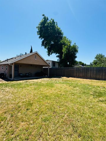 3761 Arizona Ave, Riverbank, CA 95367