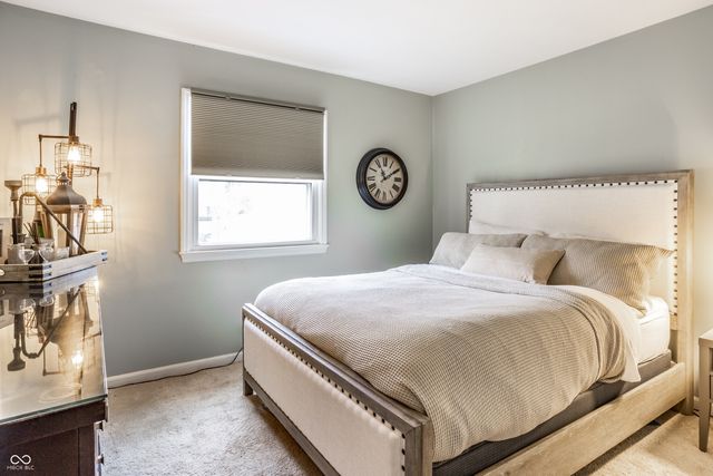 7432 Glenview Drive W, Indianapolis, IN 46250