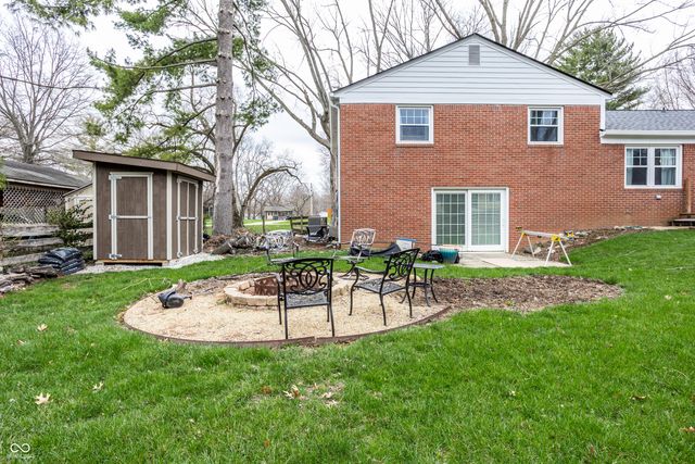 7432 Glenview Drive W, Indianapolis, IN 46250