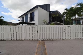 15434 SW 85th Ln 154, Miami, FL 33193