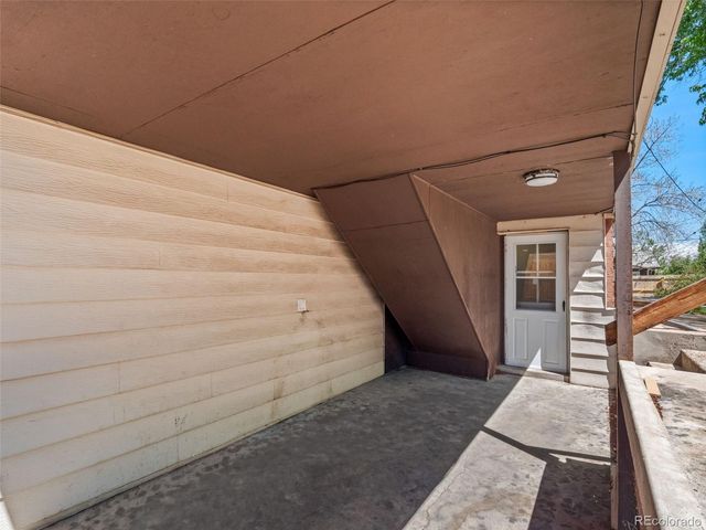 8640 W Jewell Avenue, Lakewood, CO 80232