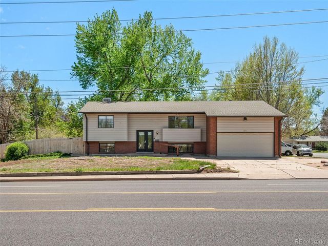 8640 W Jewell Avenue, Lakewood, CO 80232