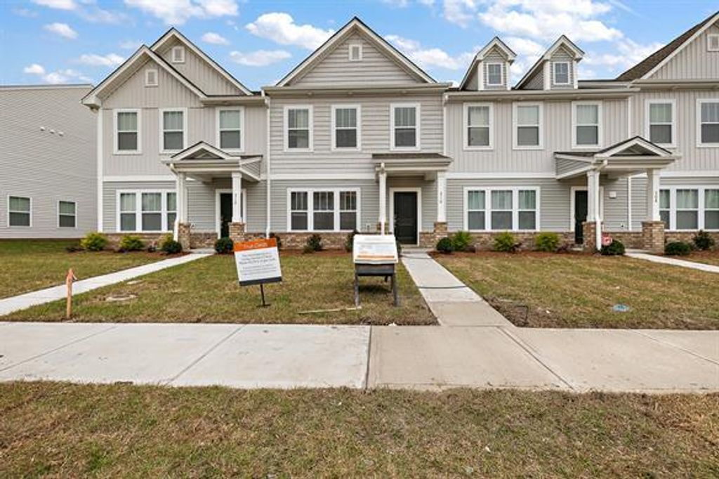 310 Surfbird Road, Summerville, SC 29486