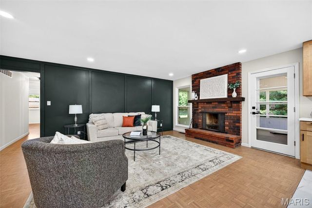14545 Pembury Drive, Chesterfield, MO 63017