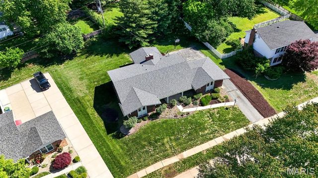 14545 Pembury Drive, Chesterfield, MO 63017