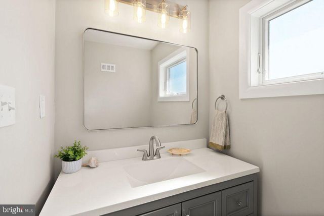 6235 KILMER CT, Falls Church, VA 22044