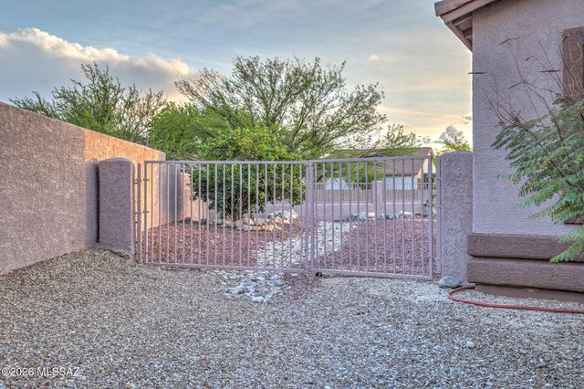 10690 E Placita Guajira, Tucson, AZ 85730