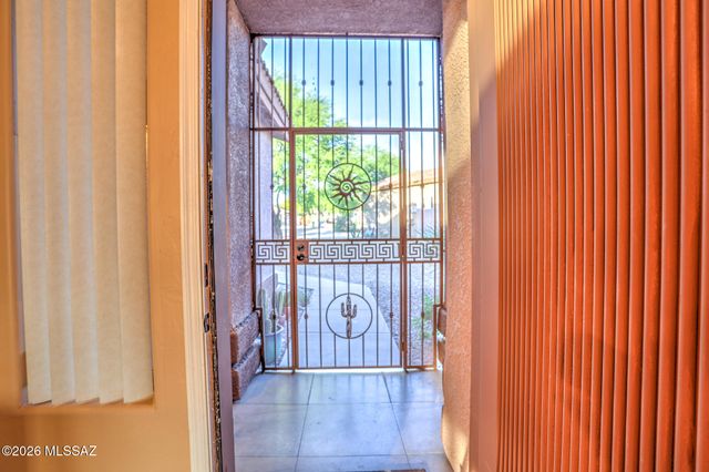 10690 E Placita Guajira, Tucson, AZ 85730