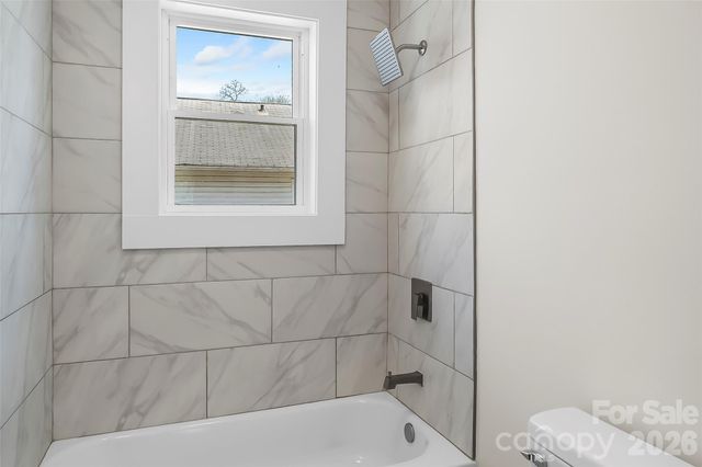 608 E Concord Street, Morganton, NC 28655