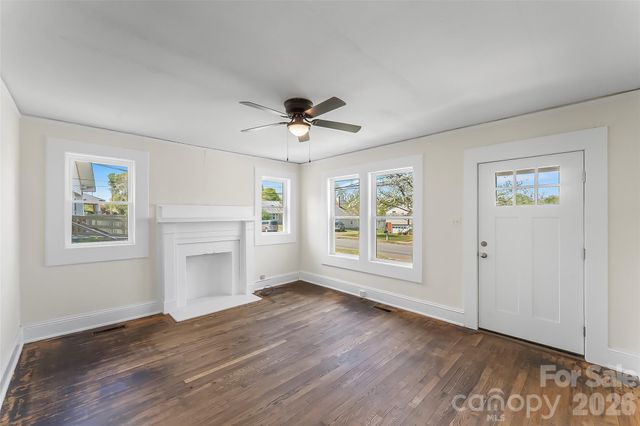 608 E Concord Street, Morganton, NC 28655