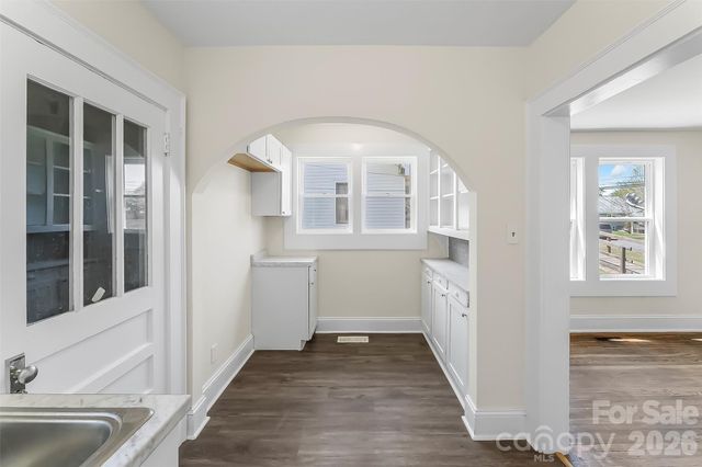 608 E Concord Street, Morganton, NC 28655