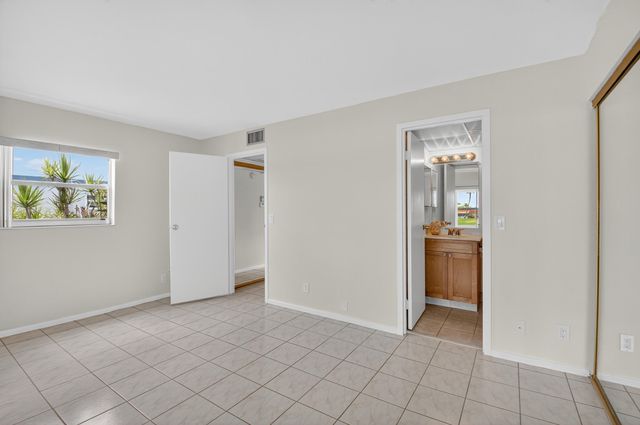 294 Tuscany Lane, Delray Beach, FL 33446