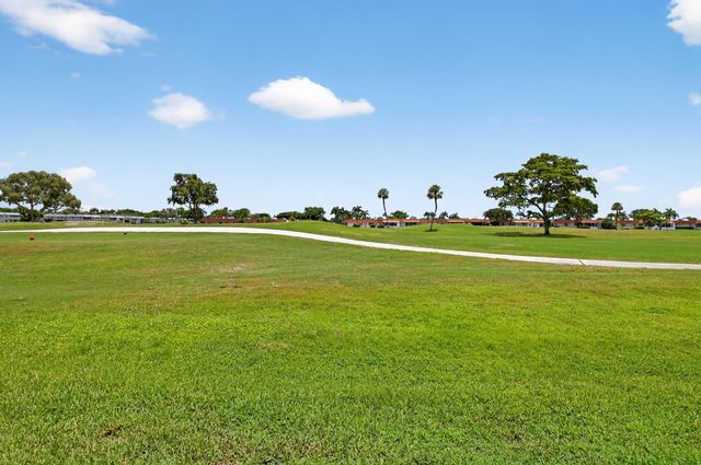 294 Tuscany Lane, Delray Beach, FL 33446