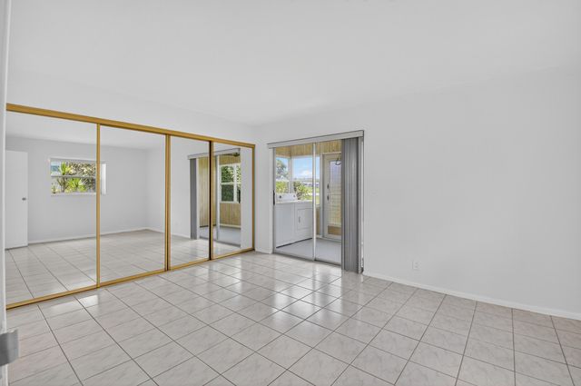 294 Tuscany Lane, Delray Beach, FL 33446